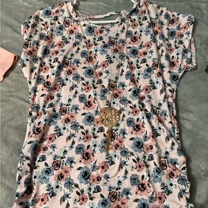 2 maternity tops light pink and floral